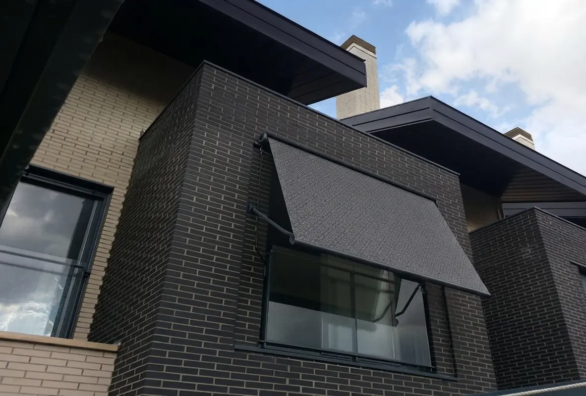 Toldos para ventanas y balcones instalado en Sabadell — trabajo 5